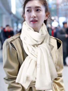 디* 로고 머플러 화이트 A25224