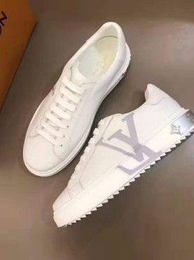 루이** 스니커즈