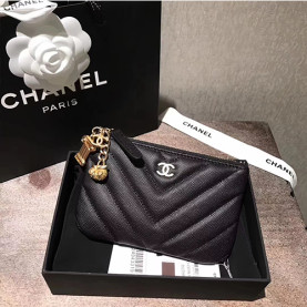  CHANEL 샤* 참 쉐브론 미니 파우치 A82365-3