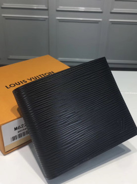 [LOUIS VUITTON]루이** 에피 마르코월릿 M62289