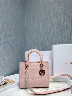 디* 레이디 자수백 D22590-2 2020/신상