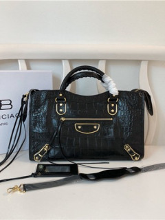 발렌*** 시티 모터백 라지 38CM B50093 2020신상