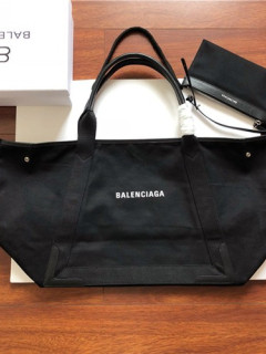 발렌*** 쇼핑백 43CM B70778 신상