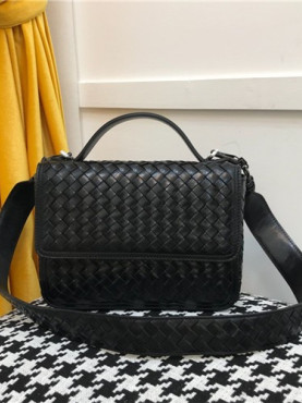 보***** 알룸나백 BV9235