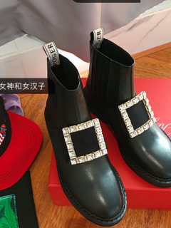 로저*** 부츠 (굽높이 4.5CM) G58091 신상 (250사이즈 주문제작)