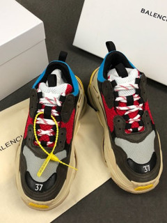 발렌*** 트리플S 남여공용 스니커즈 A717638360