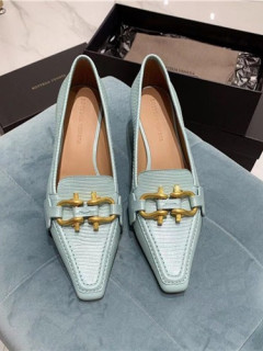 보**베** 키튼 힐 송치 가죽 로퍼 굽높이4.5CM BV90610-2 2020/신상