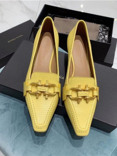 보**베** 키튼 힐 송치 가죽 로퍼 굽높이4.5CM BV90610-3 2020/신상