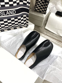 메* 마르지** 남여공용 단화 봄신상