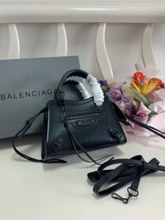 발렌*** 발렌*** 네오 클래식 미니 B51100-2 2020/신상