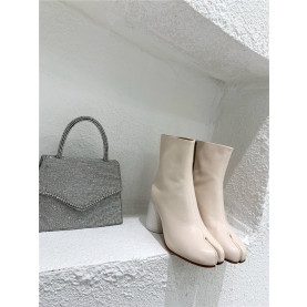  MAISON MARGIELA 메* 마르지** 여성용 부츠 MM64947-4 /신상