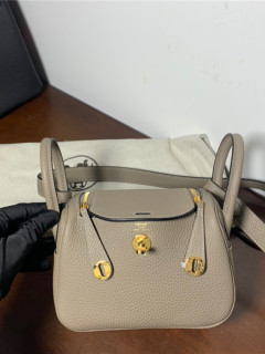 He*mes 에*** 미니 린디백 19CM 정품TC가죽사용 (100%수작업) H340991-1