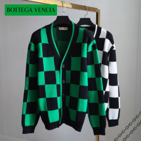 BOTTEGA VENETA 보**베** 사각패턴 가디건