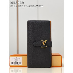 루이** LV 버티컬 월릿 M81330