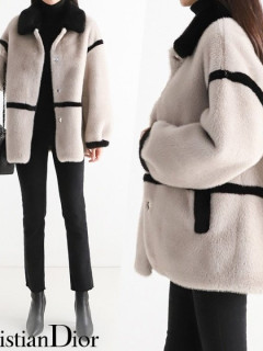  디* DIOR 22FW Handmade fur mouton maximum jacket