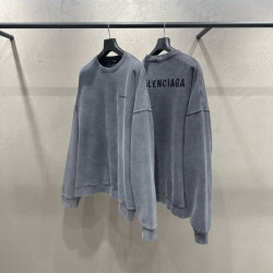 발렌*** 시그니처 로고 가먼트다잉 워싱 맨투맨
