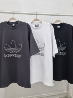  발렌*** 아디다스 큰 불꽃 자수 반팔
